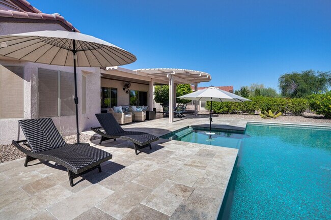 Building Photo - 16426 W Boulder Vista Dr