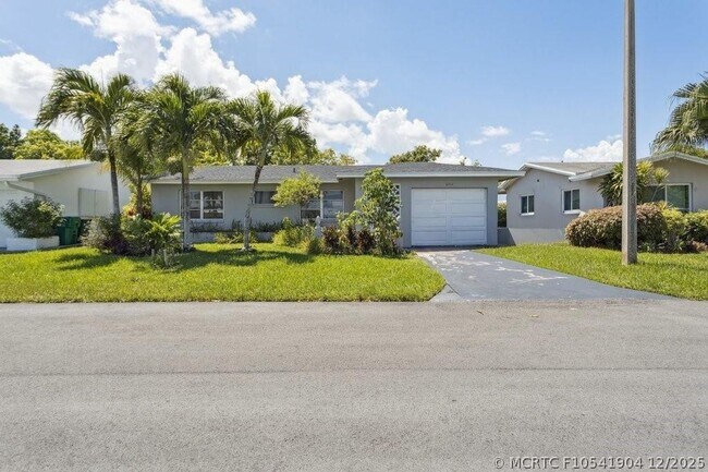 Building Photo - 6708 NW 57th Dr