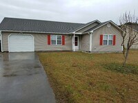 Building Photo - 207 Springvale St