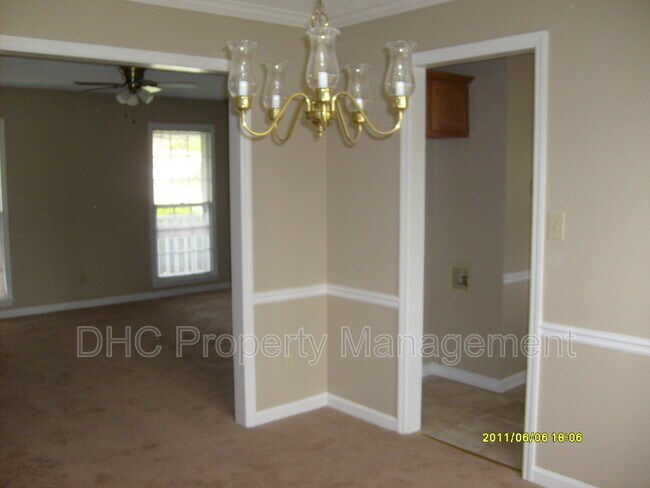 Building Photo - 3142 Ashbury Ln