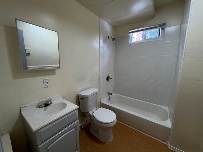 Building Photo - 12 Aetna St