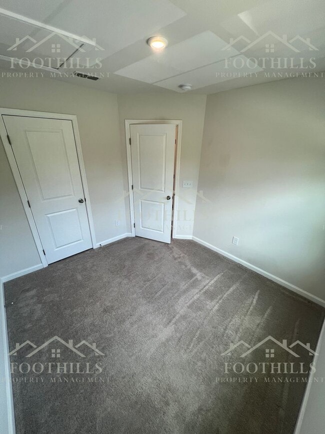 Building Photo - 167 Nicklaus Dr