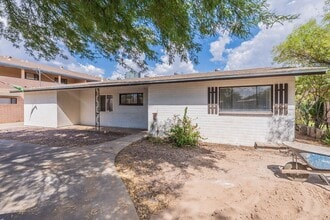 Building Photo - 2940 N Cherry Ave