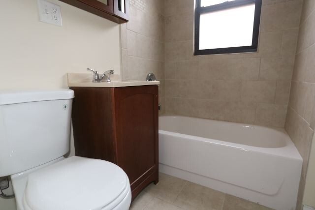 Building Photo - 2710 N Mildred