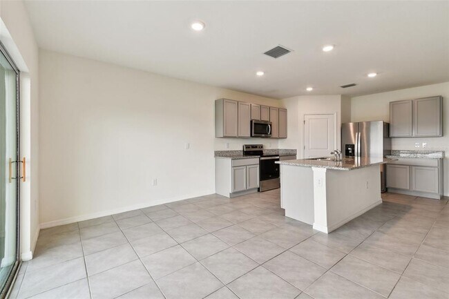 Building Photo - 33405 Hamilton Hl Ln