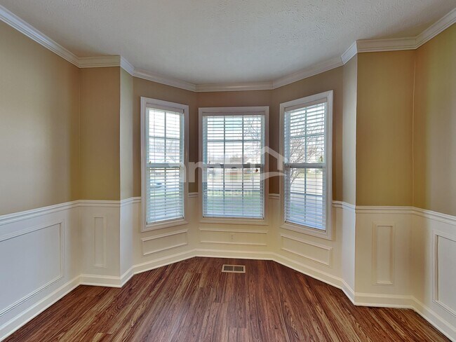 Building Photo - 3368 Marrast Dr