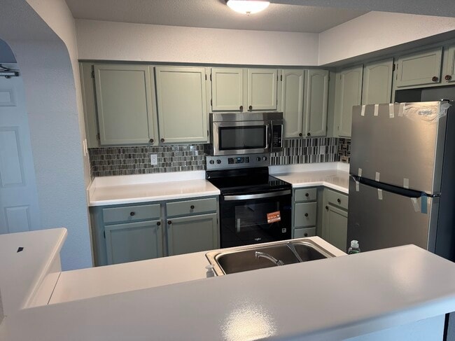 Building Photo - 10630 Westbrae Pkwy