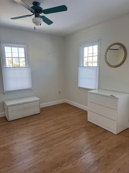 Building Photo - 14315 Calvert St