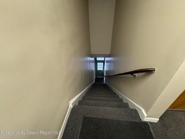 Building Photo - 302 Wall St