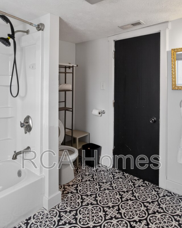 Building Photo - 1425 S East St