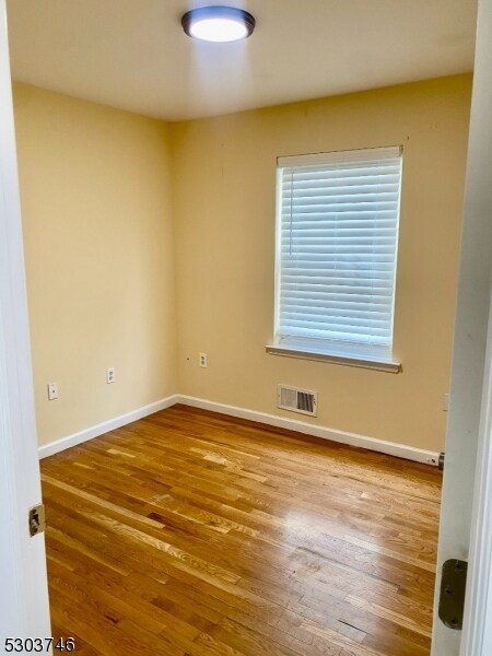 Building Photo - 633 Magnolia Ave