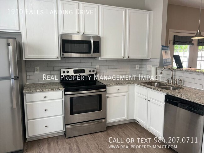 Building Photo - 1910 Falls Landing Dr