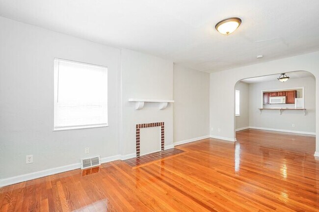 Building Photo - 1048 Berkeley Rd