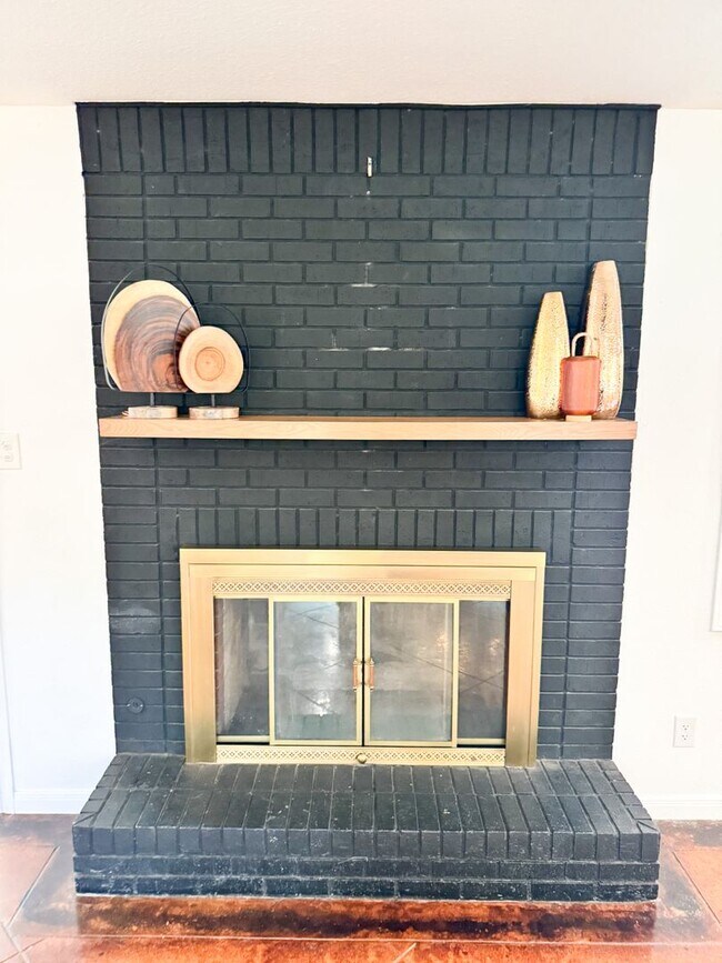 Building Photo - 2302 Brooklawn Dr