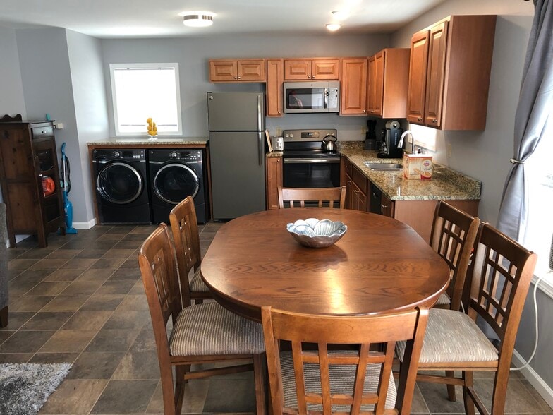 Building Photo - 123 Birdseye View Dr