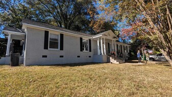 Building Photo - 6612 Woodstream Dr
