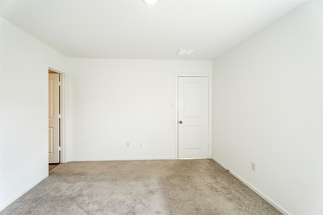 Building Photo - 26707 Feather Reed Dr