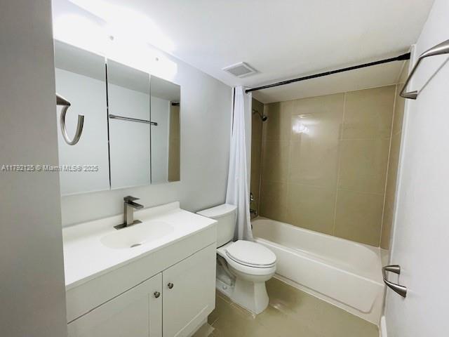 Building Photo - 8006 SW 149th Ave