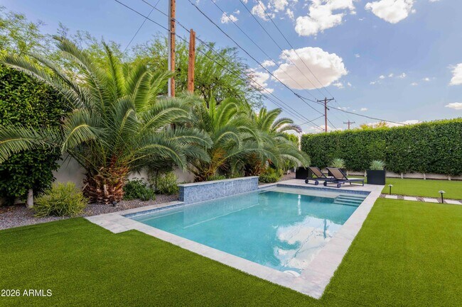 Building Photo - 5309 N 33rd St