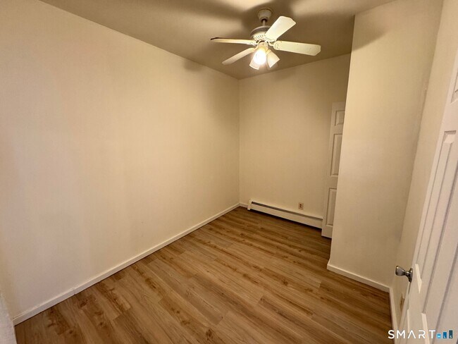 Building Photo - 1 Seeley St