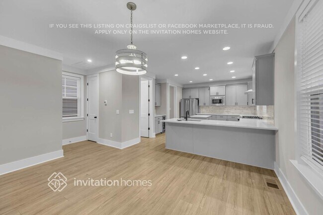 Building Photo - 246 Founders Ln