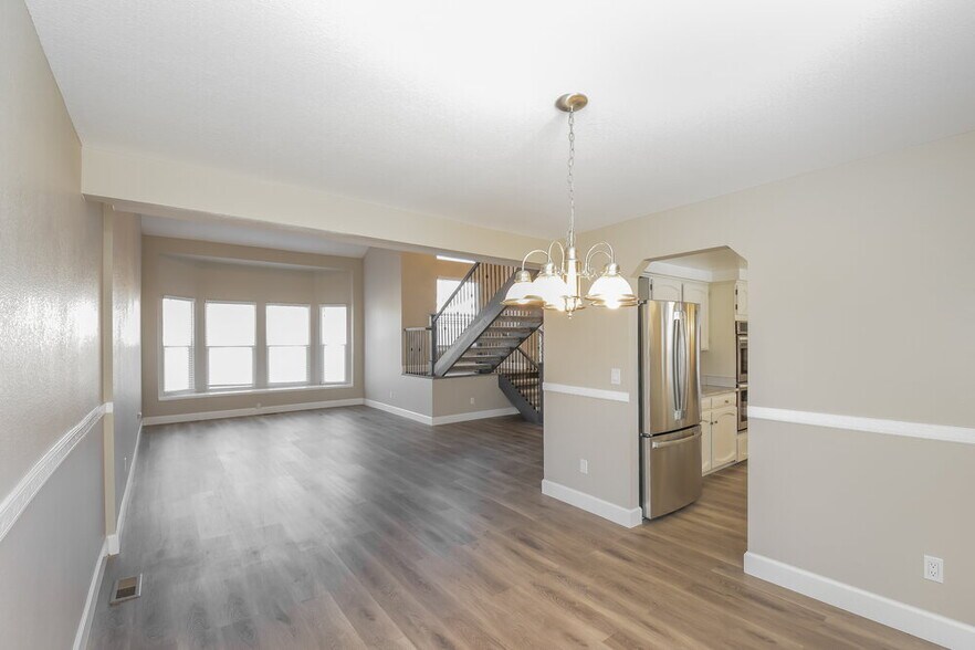 Building Photo - 15092 E Chenango Ave