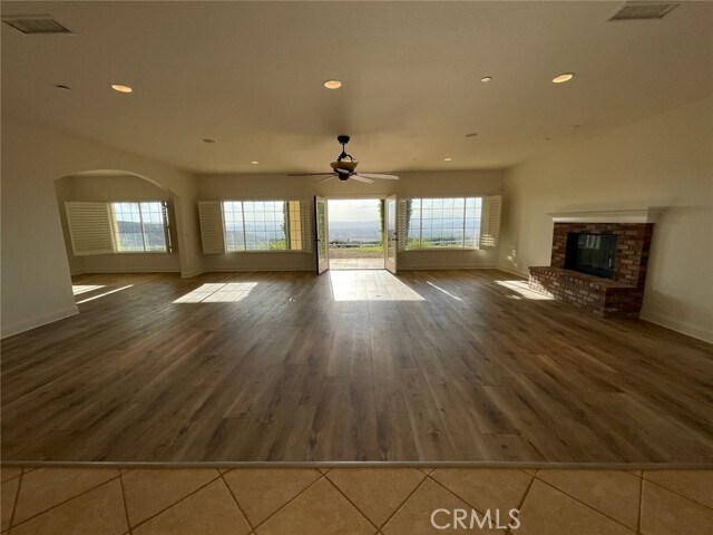 Building Photo - 38975 Loftus Ln