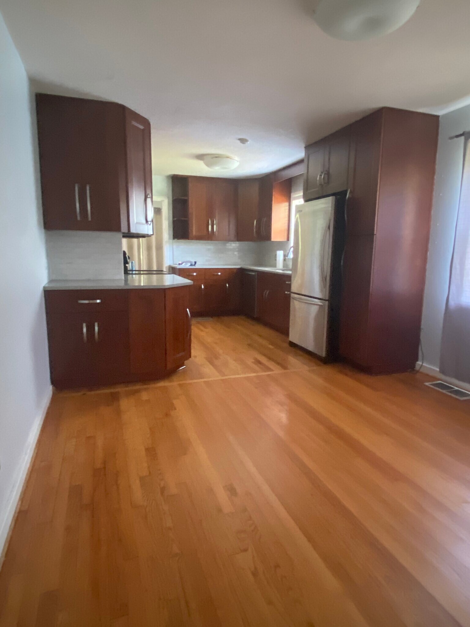 Building Photo - 5820 7th Ave S