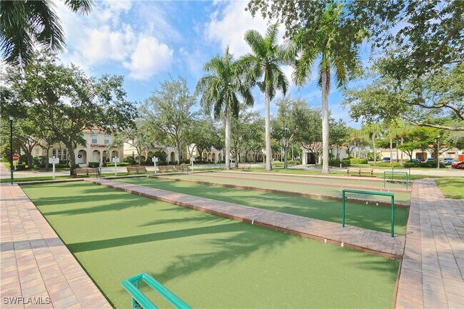 Building Photo - 6182 Towncenter Cir