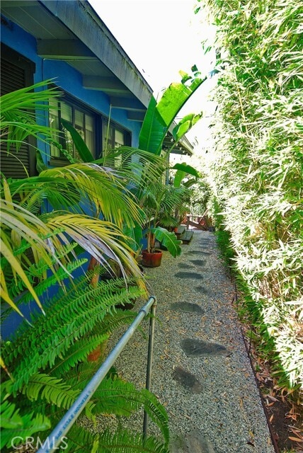 Building Photo - 545 1st St