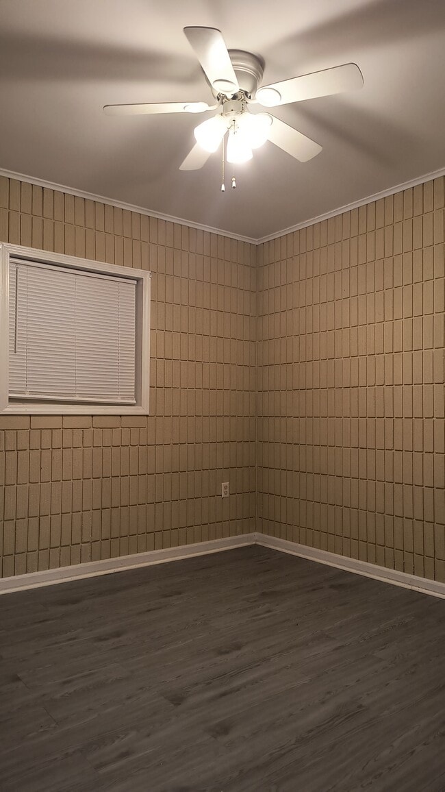 Building Photo - 717 Cara Jane Dr