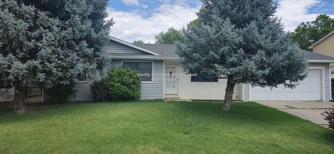 Primary Photo - Fruita 3 Bedroom 2 Bath Home with Fenced yard
