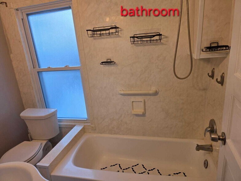 Building Photo - 1332 Poplar Pl