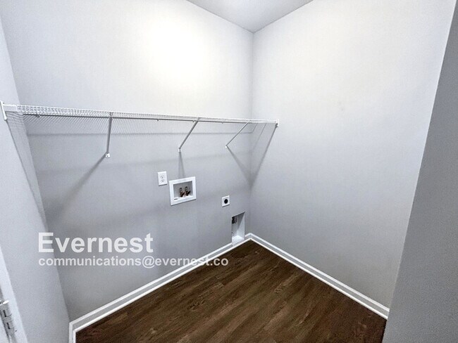 Building Photo - 1109 Prospect Ct