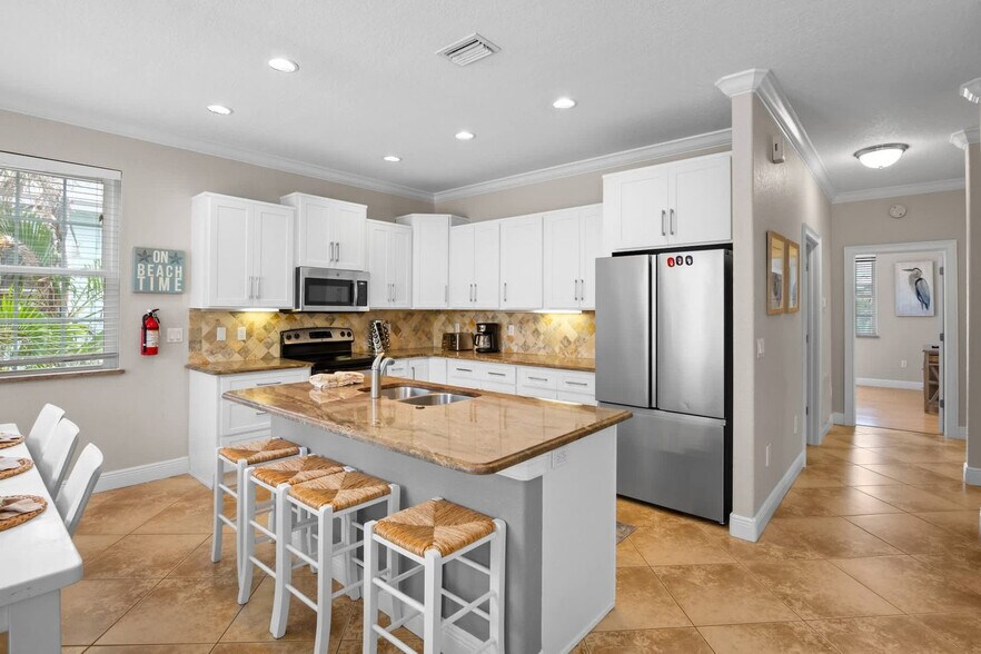 Building Photo - 145 50th St