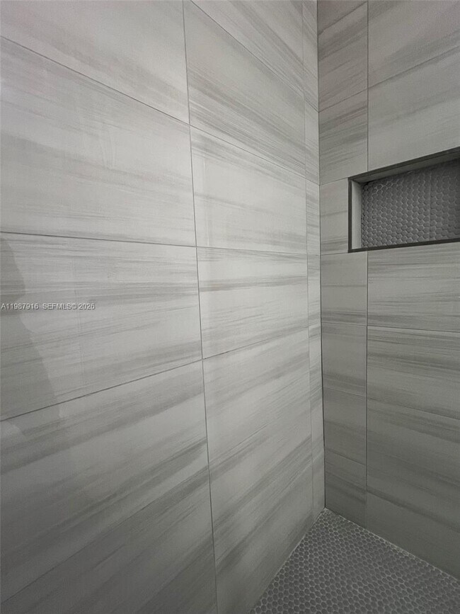 Building Photo - 11500 SW 40th St