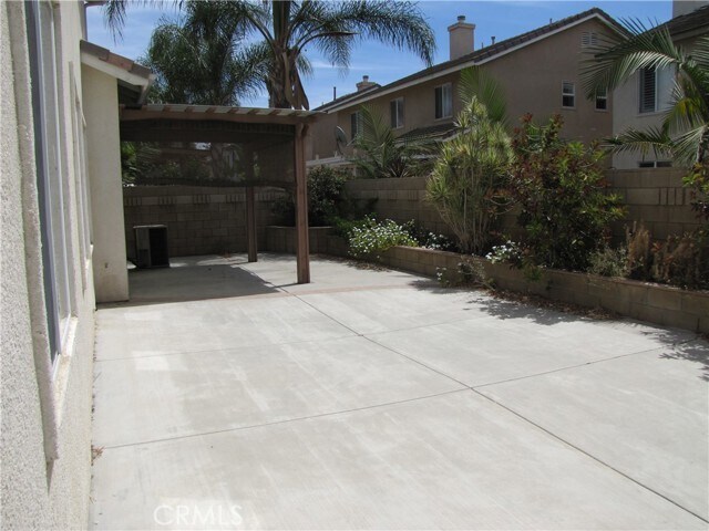 Building Photo - 5661 Knollside Way