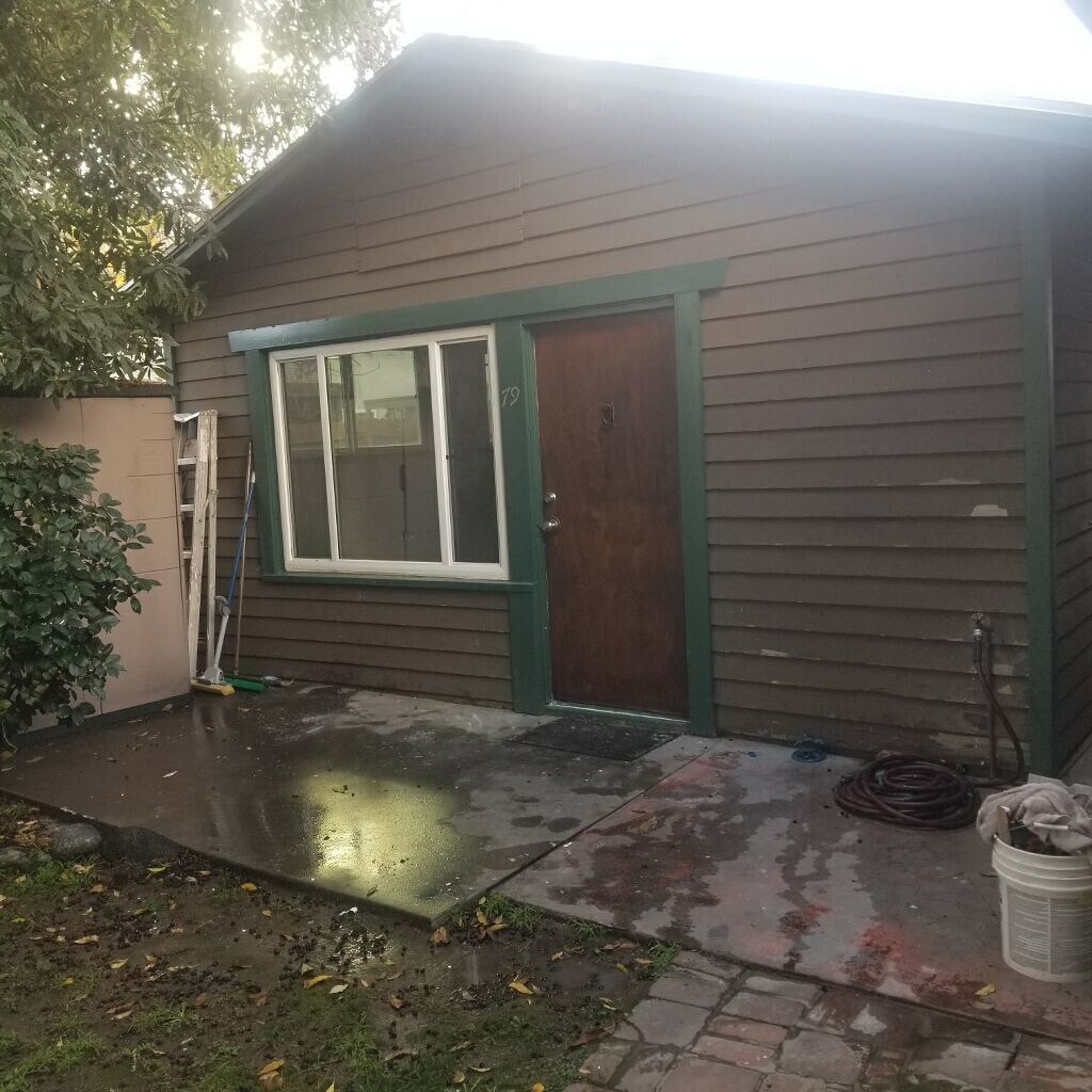 Building Photo - 79 S Parkwood Ave