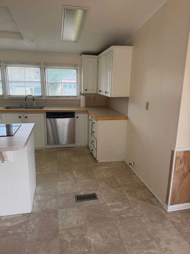 Building Photo - 107 Shiloh Rd