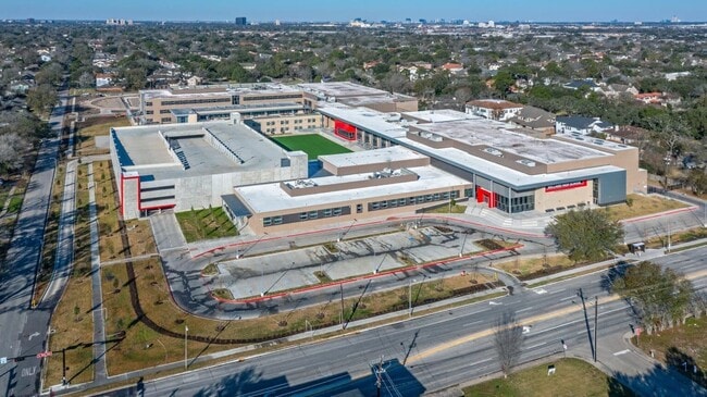 Building Photo - 3830 Linkwood Dr