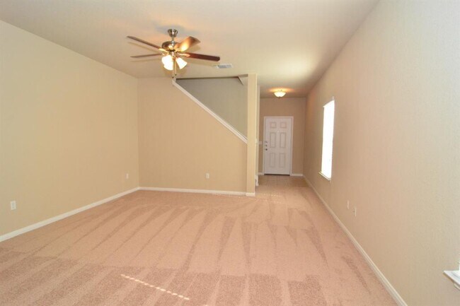 Building Photo - 261 Northern Flicker St