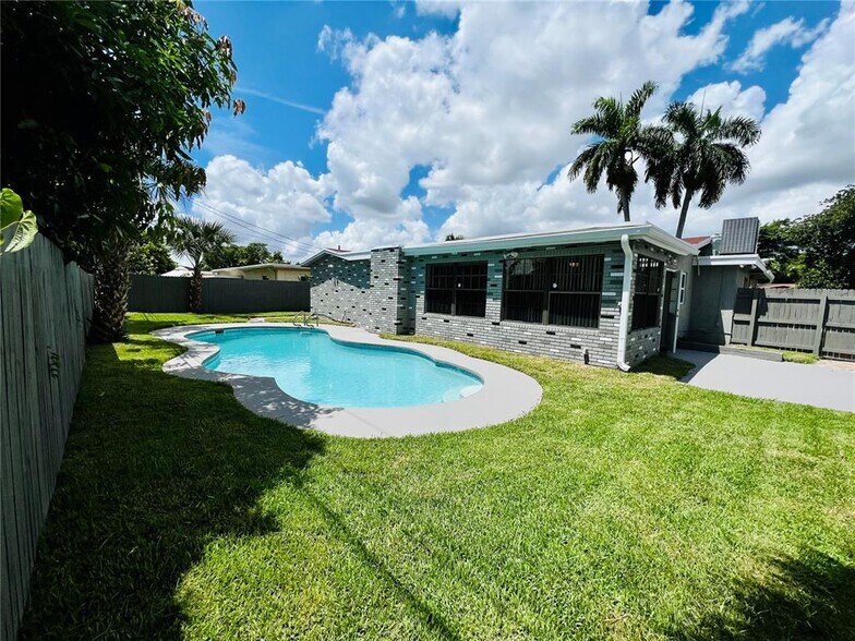 Building Photo - 3962 NW 36th Way