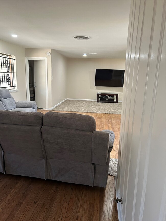 Building Photo - 3927 Faulkner St