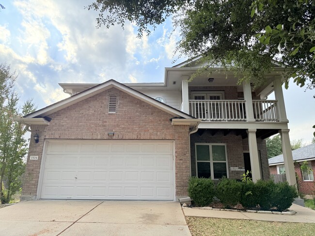 Front view of the house - 1504 Plume Grass Pl