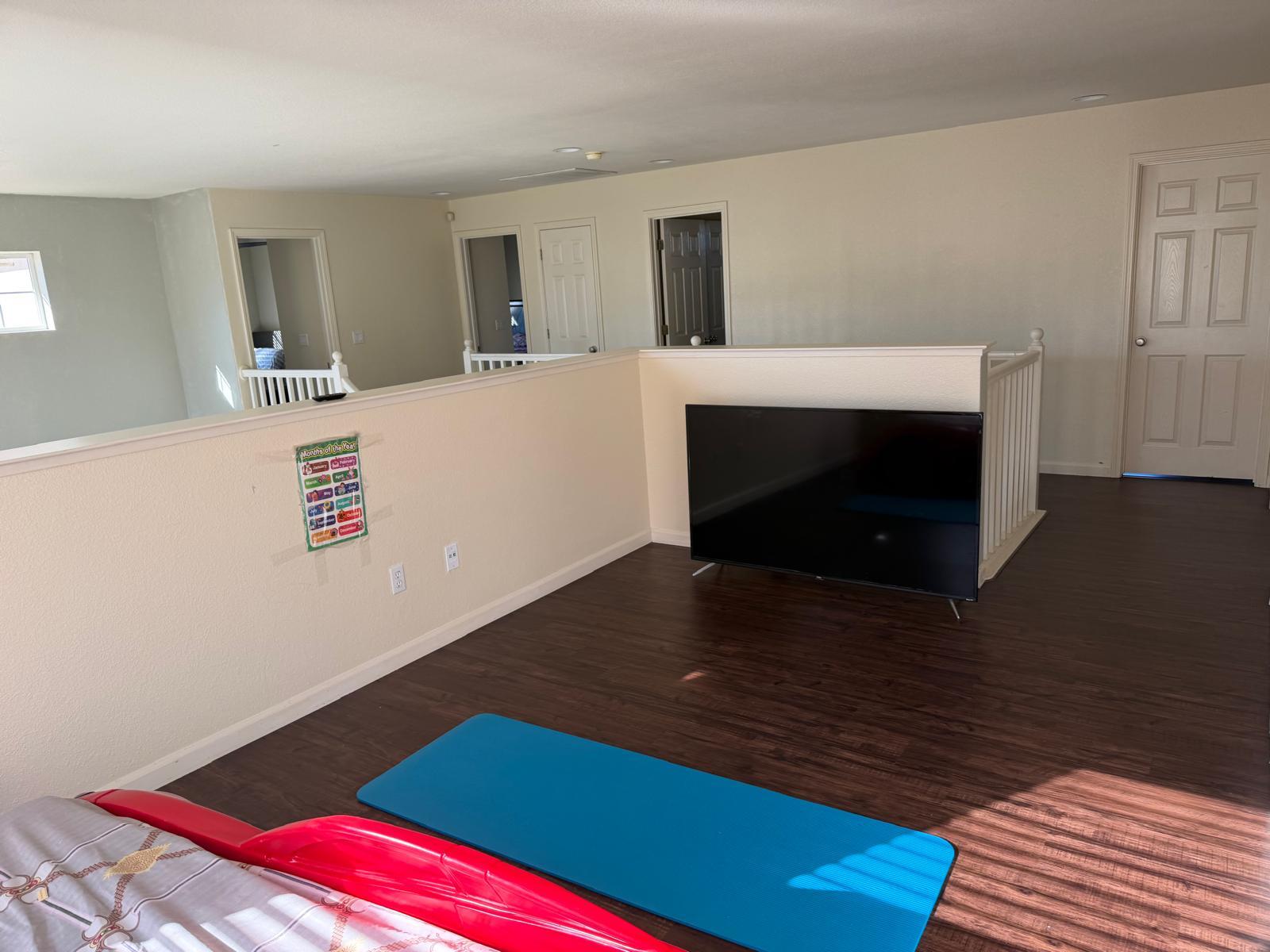 Building Photo - 1084 Huntly Dr