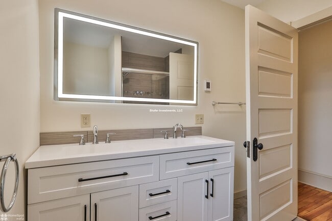 Building Photo - 67 W Laurel St