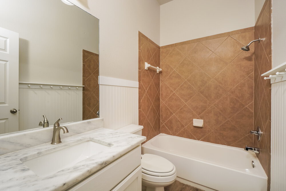 Building Photo - 3039 Hidden Meadow