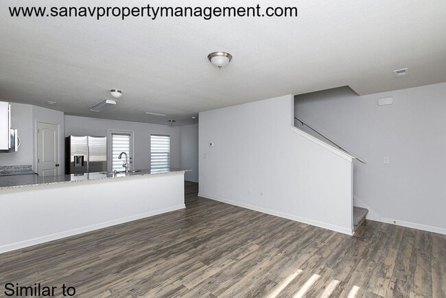 Building Photo - 229 Maple Ave