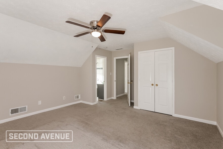 Building Photo - 5751 Wood Lake Ct