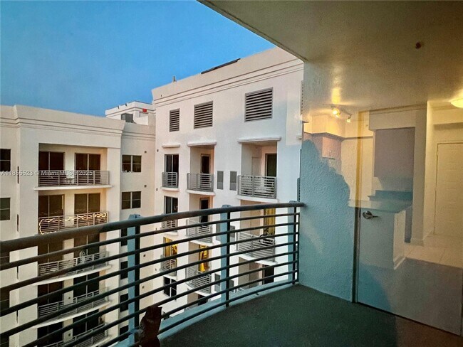 Building Photo - 1830 Radius Dr